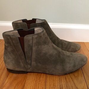 Pour La Victoire Ankle Booties Suede 8.5
